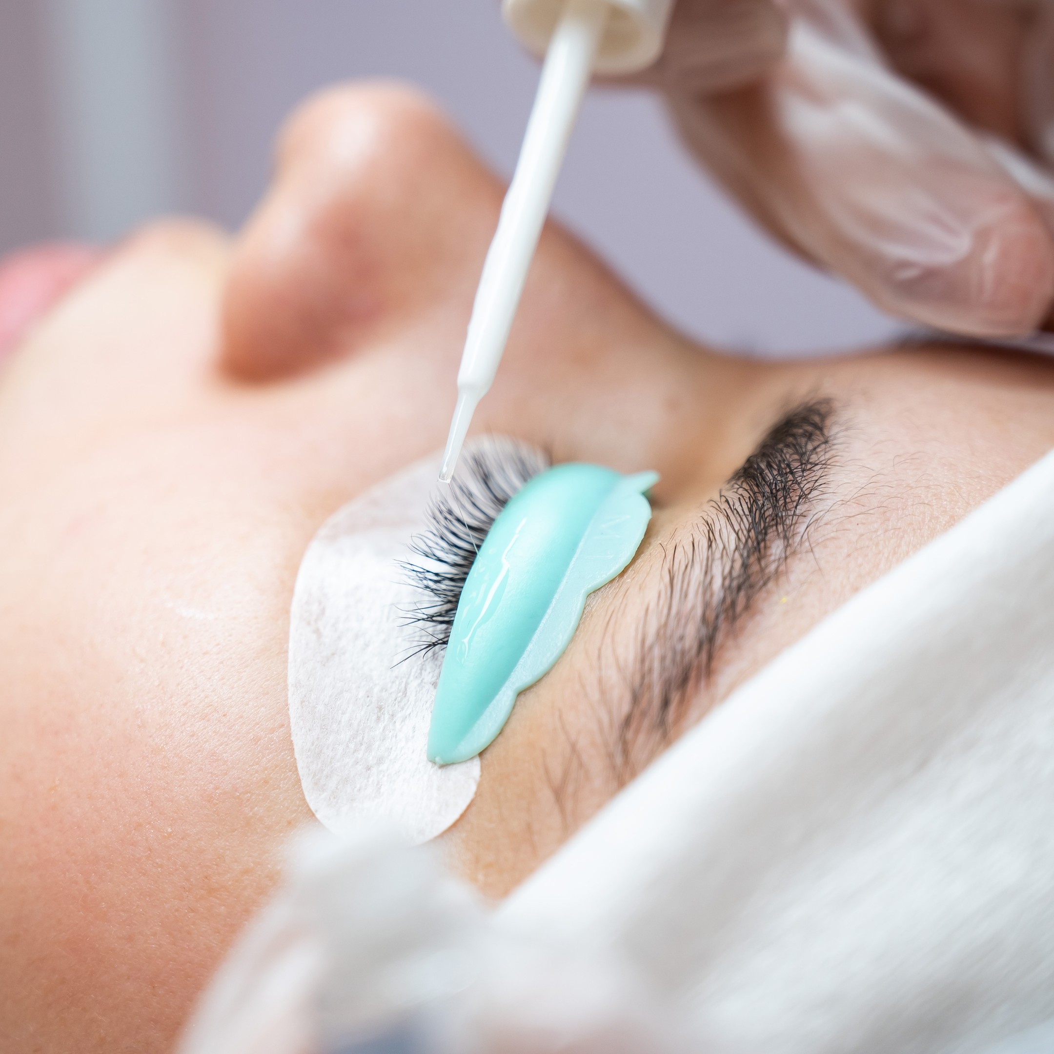 eyelash lift